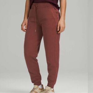 NEW Lululemon Sold Out Scuba High-Rise Joggers - Size 12